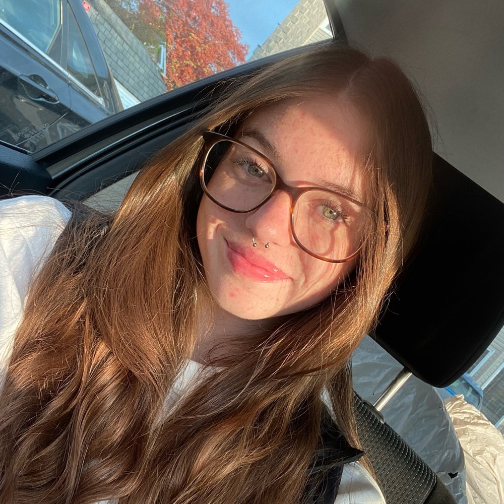 Meet your Posher, Danika